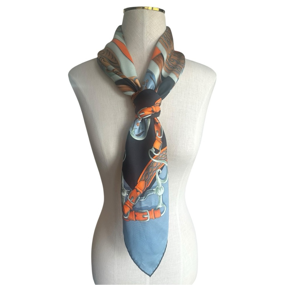 Hermès Festival des Amazones Silk Scarf 90 Blue Orange w/ Box & Knotting Cards - Picture 13 of 16
